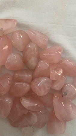 Quartz Rose — La Pierre de l'Amour Universel