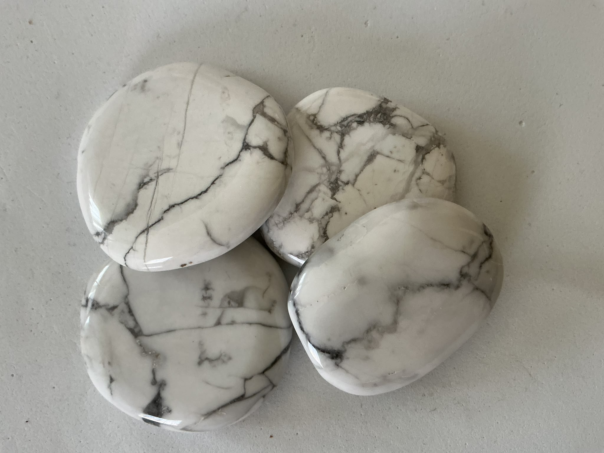 Howlite
